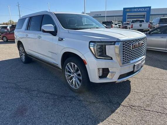 GMC YUKON XL 2022 1GKS2JKL3NR355820 image